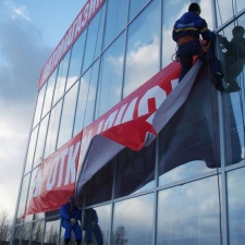 Монтаж баннеров15